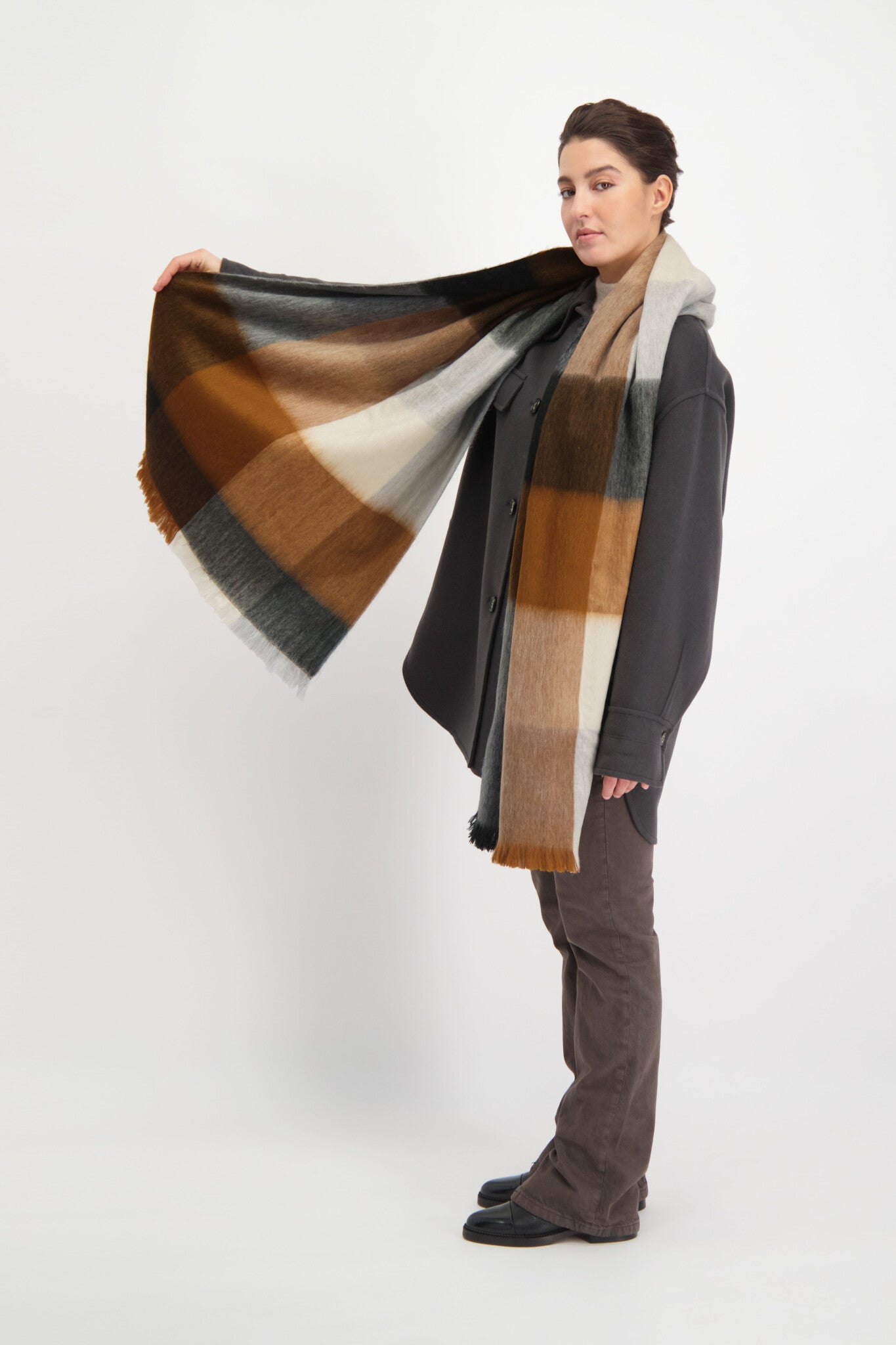 Alpaca Loca - Scarf Blocked Black/Grey/Naturals