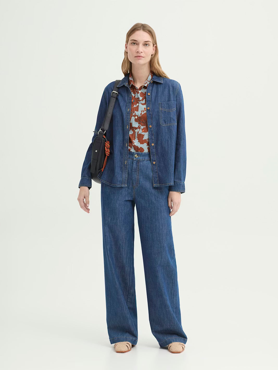 Nice Things - ''Penelope flowers'' basic shirt - Light turquoise
