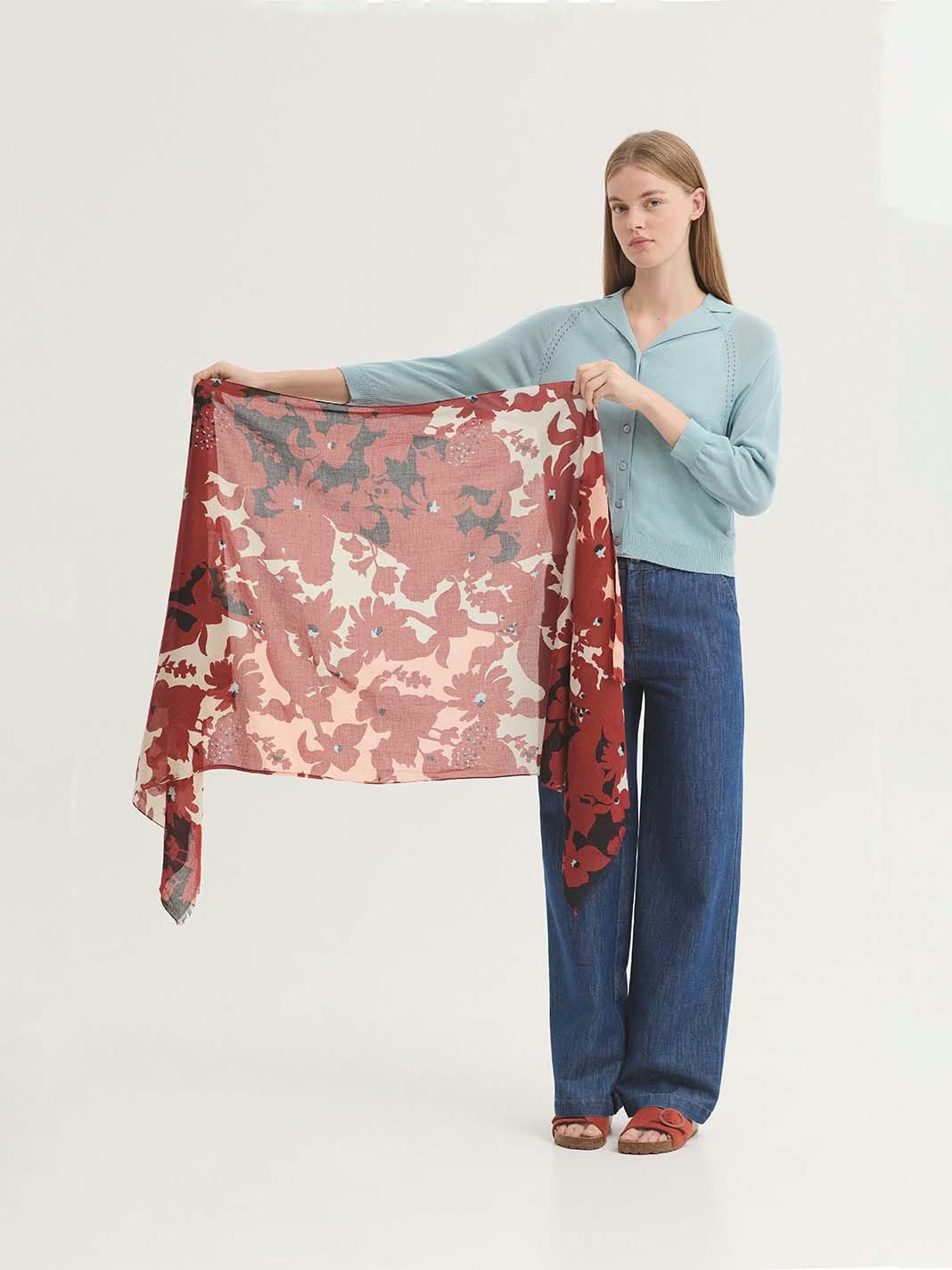 Nice Things - Penelope flowers - scarf