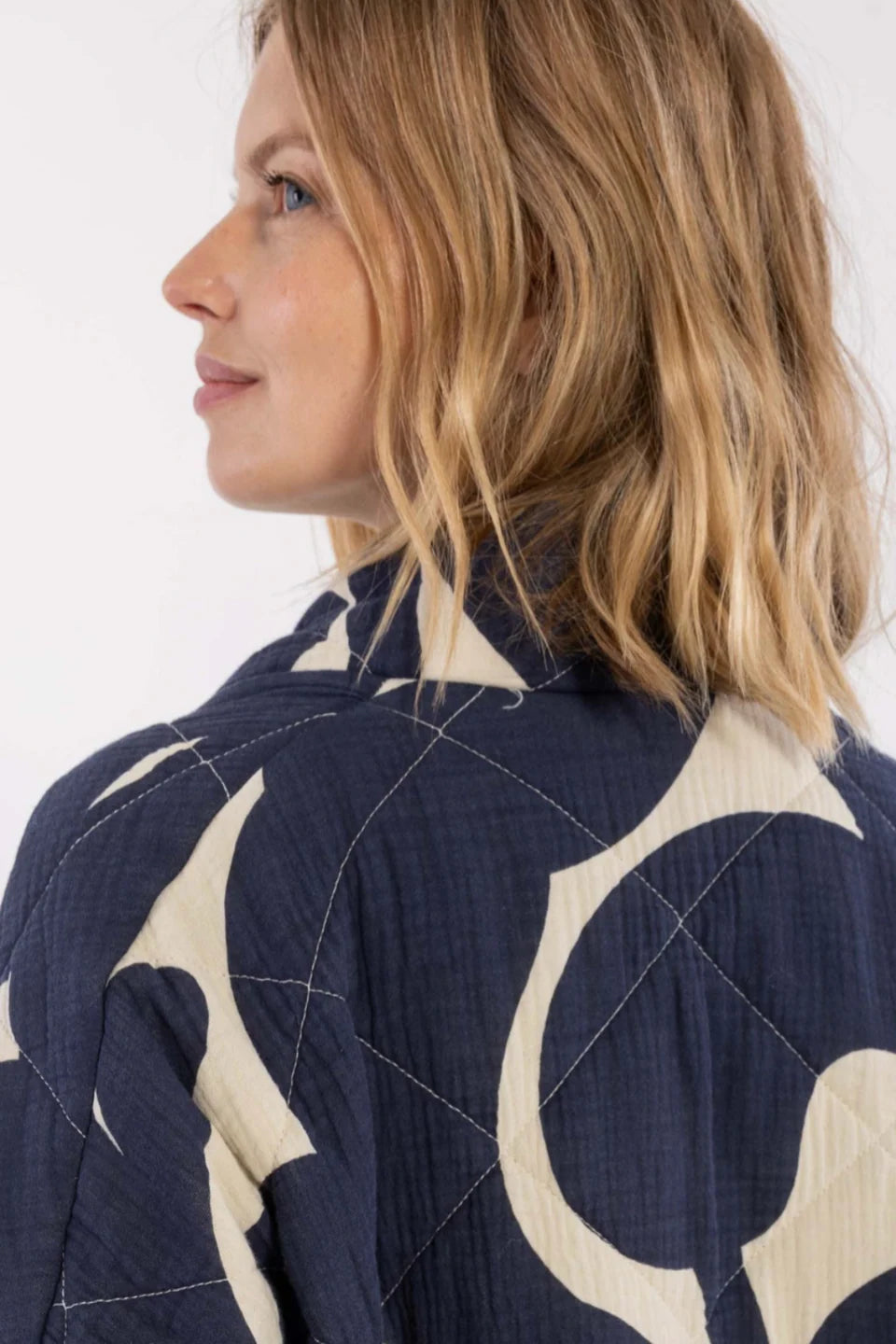 Danefae - Danekatrin Quilt Jacket Dark Navy/Chalk TROPS