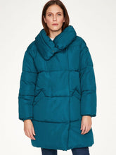 Afbeelding in Gallery-weergave laden, Thought - Phebe recycled polyester long puffer coat

